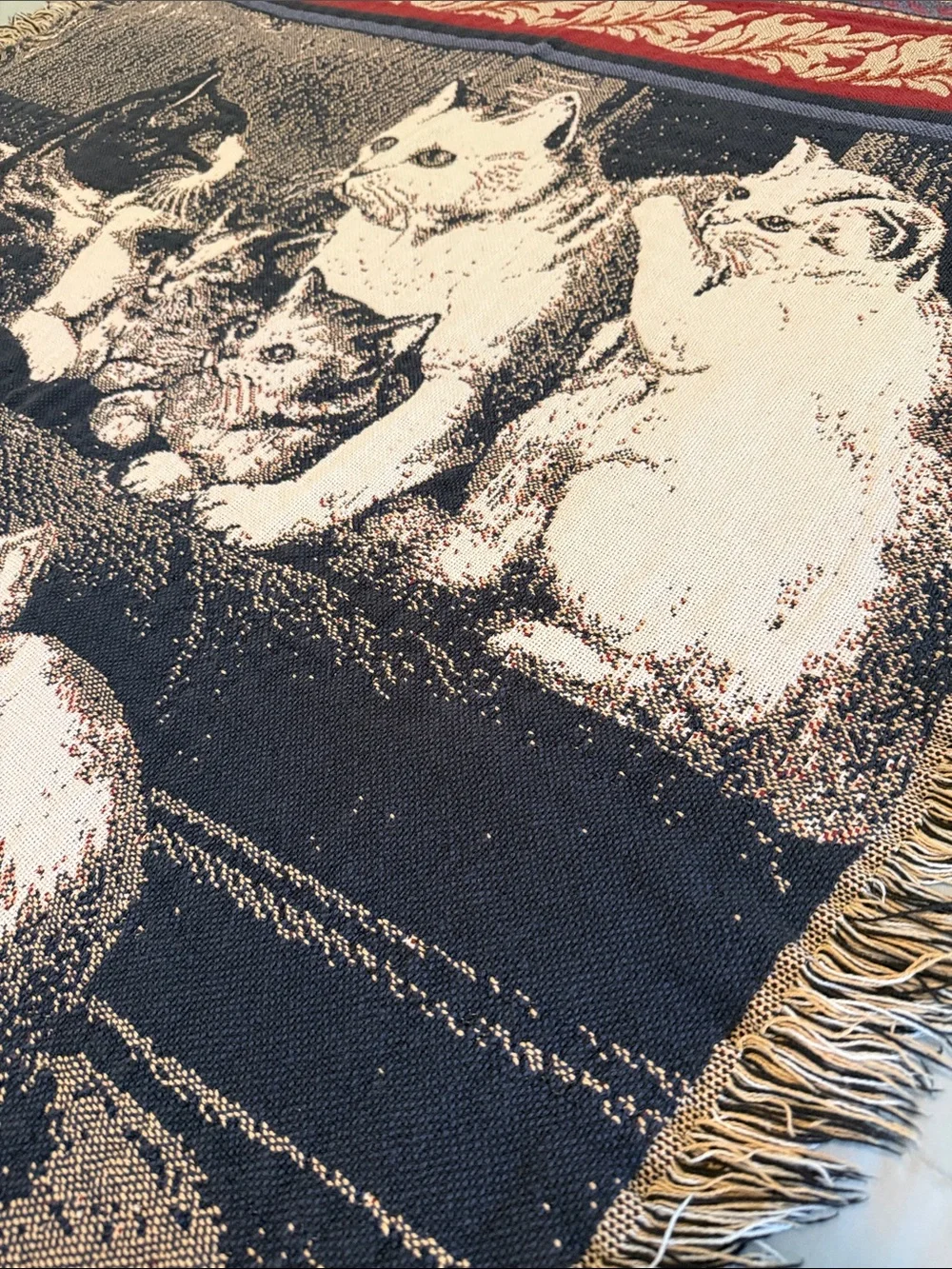 Vintage Cottagecore 100% Thick Cotton Tapestry Style Fringed Throw, 65”x48”